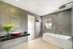 Yellow Daisy Villa
