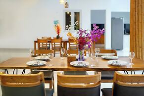 Yellow Daisy Villa