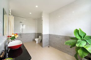 Yellow Daisy Villa