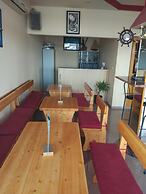 Captain's Club