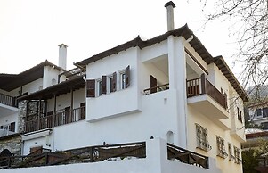 Agios Ioannis Luxurious Beachfront Apt