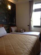 Lucky Hotel