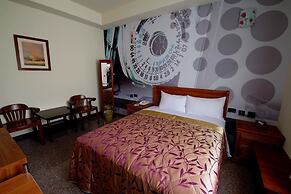 Lucky Hotel