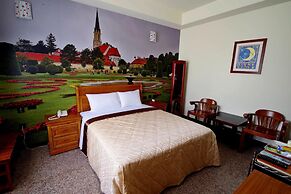 Lucky Hotel