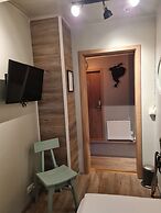 Lava Guesthouse