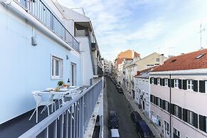 Estrela Terrace by Homing