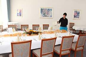 Hotel Ascania