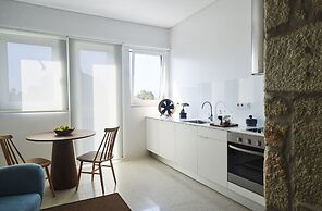 Pause Apartments