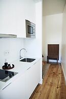 Pause Apartments