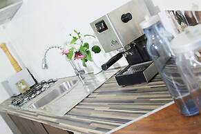 HYPOLINK Village