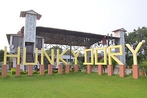 Hunky Dory Resort