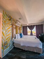 Hotel Maya Jade