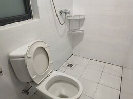 Gemmed Apartment