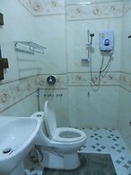 NuttyPhoy Hotel