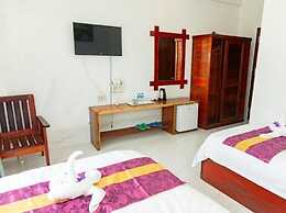 NuttyPhoy Hotel
