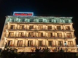 NuttyPhoy Hotel
