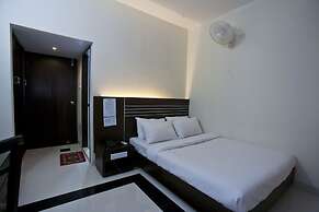 Hotel Holy Gate