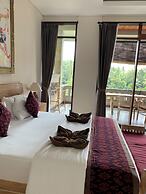 Ubud Paras Villa
