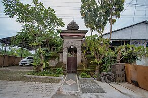 Ubud Paras Villa
