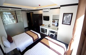 DHP Luxury Hotel