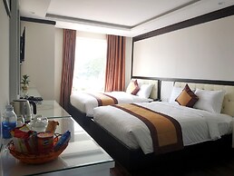DHP Luxury Hotel