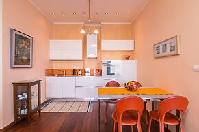 Mouragia Luxury Seaview Suite by Konnect
