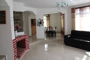 Salient Home Stay