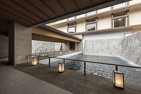 The Lake Suite Ko No Sumika