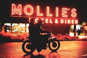 Mollie's Oxford