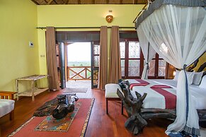 Buffalo Safari Lodge