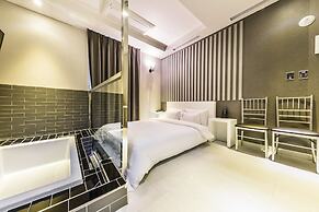 LA View Hotel