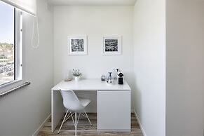 JR Studios & Suites