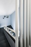 JR Studios & Suites