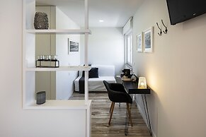 JR Studios & Suites