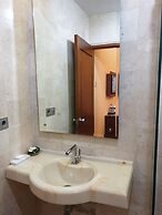 Omahqu Guest House