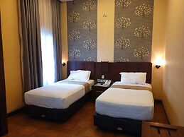 Omahqu Guest House