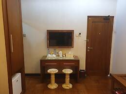 Omahqu Guest House