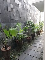 Omahqu Guest House