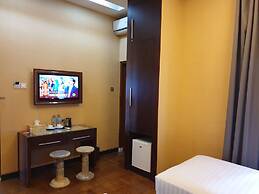 Omahqu Guest House