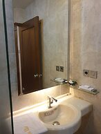 Omahqu Guest House