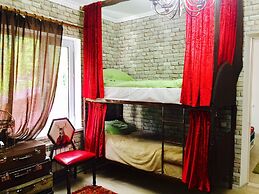 Alma Cinema Hostel