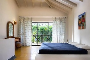 Condo Hotel Playa Las Ballenas