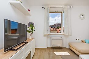 Porta Apartments by Irundo