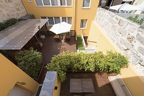Bloom House by Sweet Porto