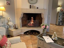 Hotel La Bastide Saint Martin