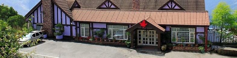 Maple Leaf Holiday Villa