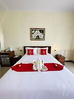 Cave Beach Bungalow