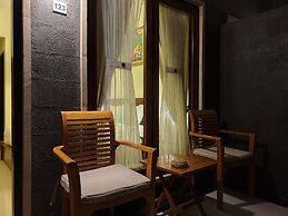 Cave Beach Bungalow