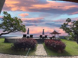 Cave Beach Bungalow