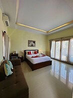 Cave Beach Bungalow
